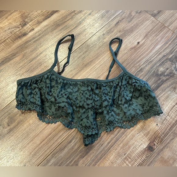 Victoria’s Secret flowy Bralette - Picture 1 of 4